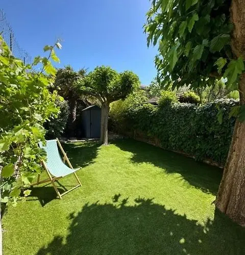 L'ocean Au Bout De La Rue