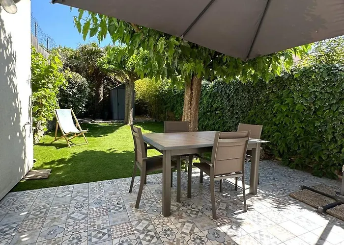 L'ocean Au Bout De La Rue